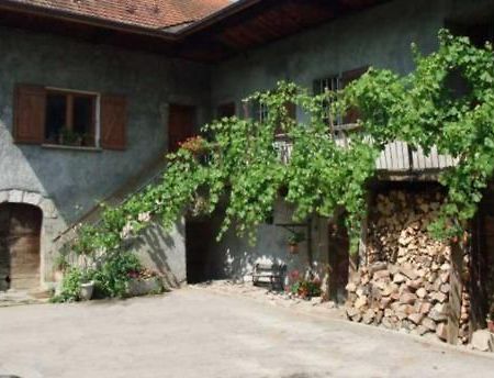 Le Domaine du Grand Cellier Gîtes Appartement en Savoie Tournon-sur-Rhône Extérieur photo