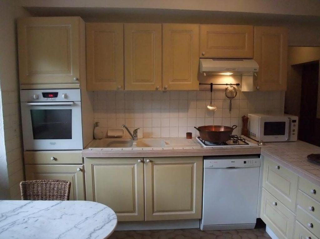 Le Domaine du Grand Cellier Gîtes Appartement en Savoie Tournon-sur-Rhône Extérieur photo